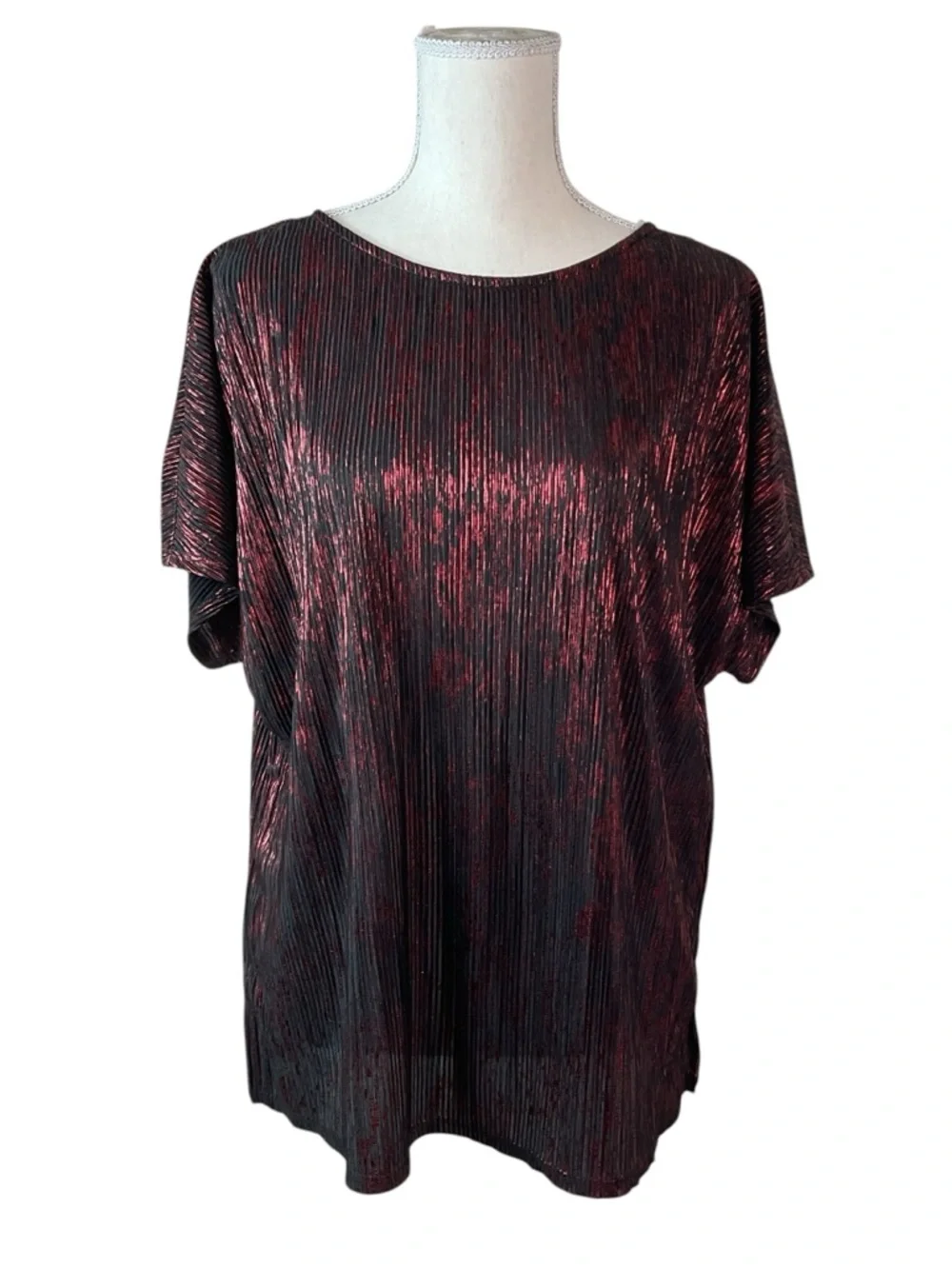Anne Klein Metallic Red and Black textured Short Sleeve Top L - Picture 2 of 9